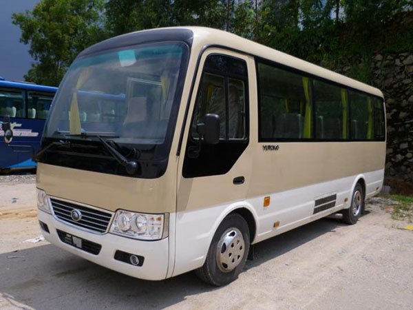 宇(yu)通中巴(ba)19座