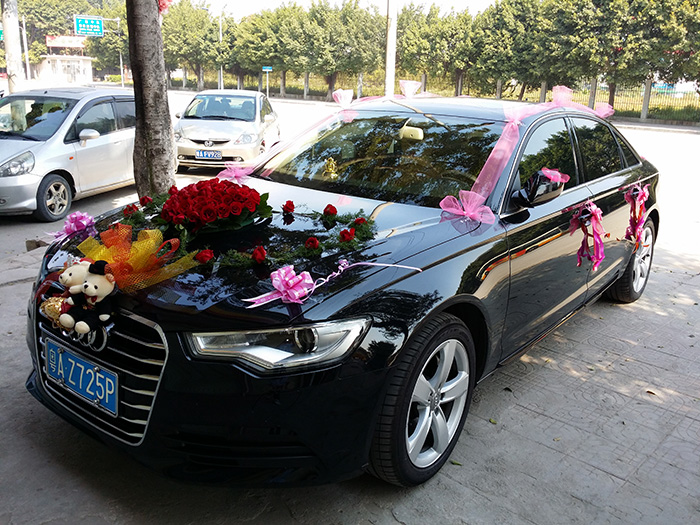 奧(ao)迪(di)A6L婚慶用車(che)